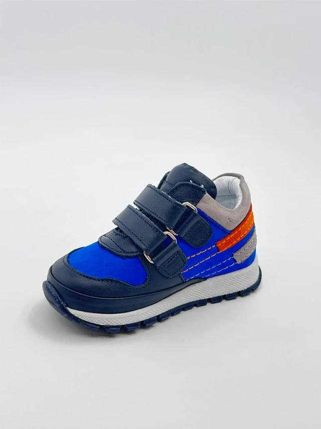 Adidasi baieti Cod AB=05